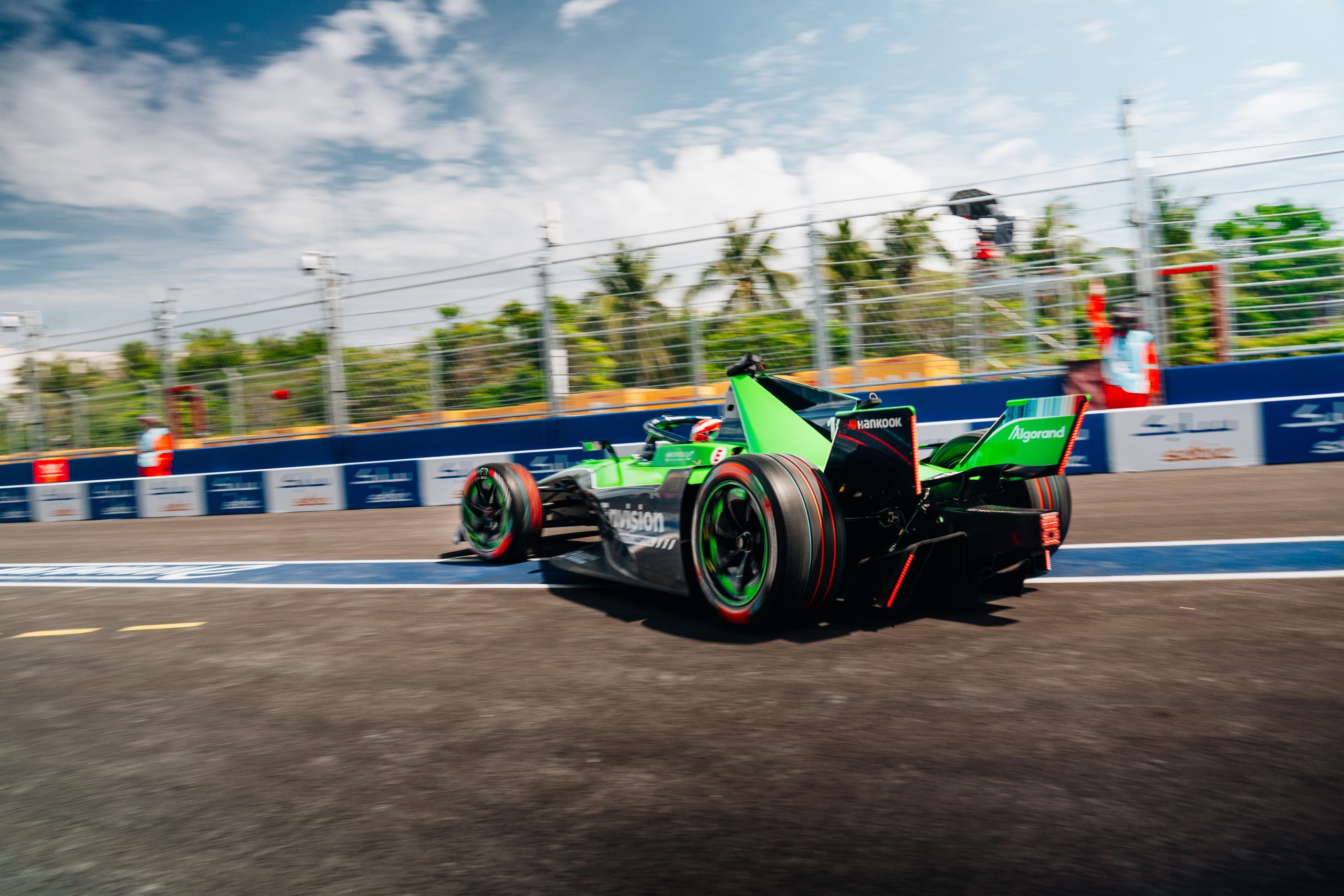Chaotic Sanya E-Prix fails to deliver points for Envision Racing despite top 10 start