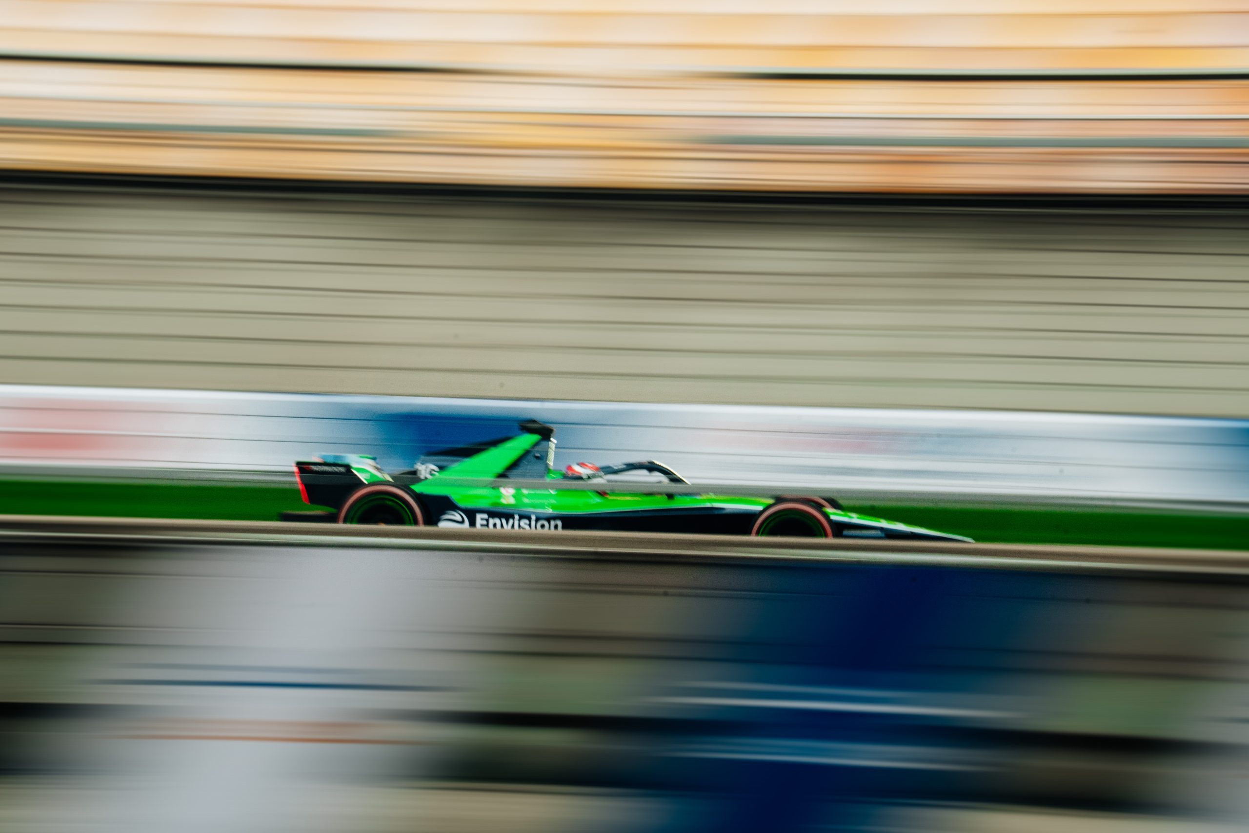 TOP SIX START FOR BUEMI & POINTS FOR ERIKSSON IN OPENING SHANGHAI E-PRIX RACE